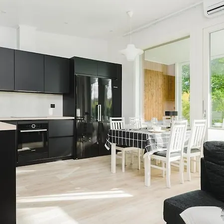 Modern Nordic Townhome, Sauna By Lapland Host * Rovaniemi