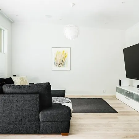 Modern Nordic Townhome, Sauna By Lapland Host *