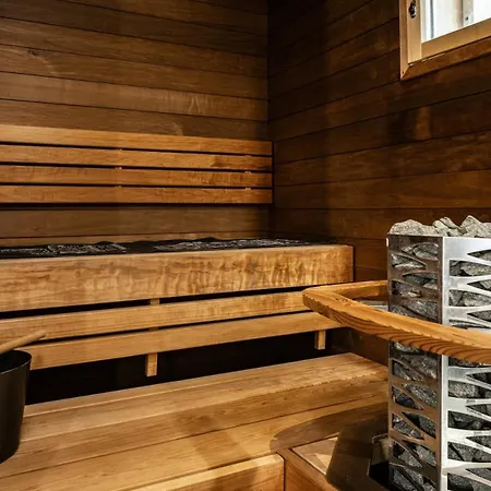 Modern Nordic Townhome, Sauna By Lapland Host *
